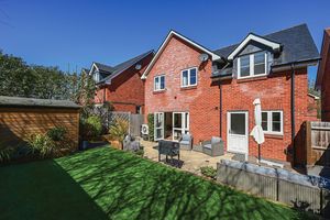 Photo 16- click for photo gallery